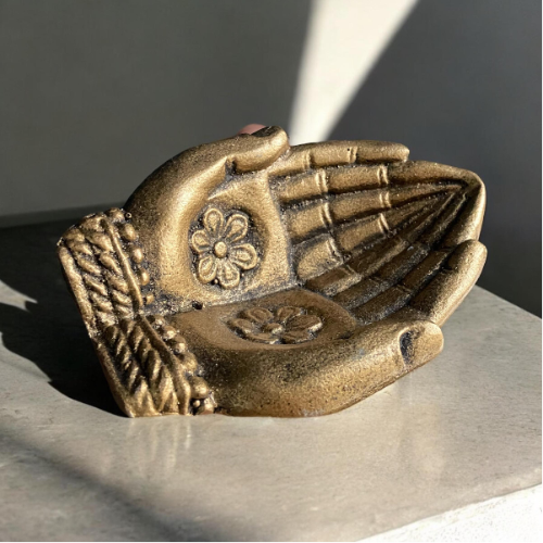 Porta Sahumerio Mano Resina 15cm